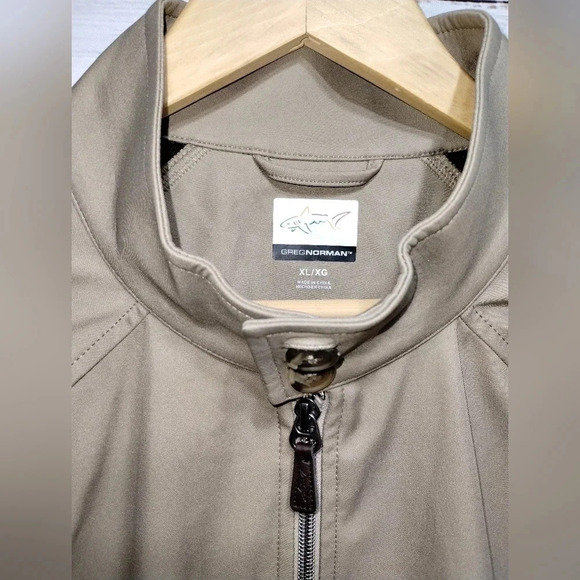 Greg Norman Tan Shark Harrington Jacket in size XL Wicking Performance Athletic - Picture 4 of 6